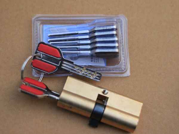 和田地24小时上门开锁公司